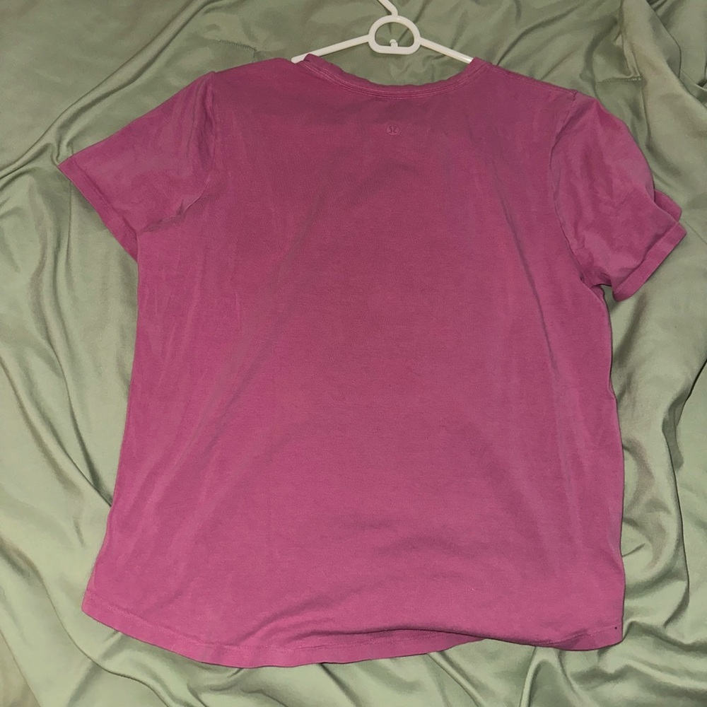 Lululemon pink size 8 short sleeve